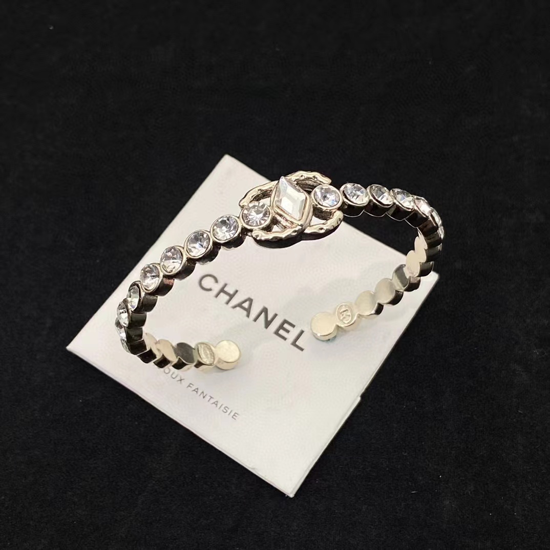 CHANE1 ダブルC ダイヤモンド ブレスレット【 50％割引+送料無料】