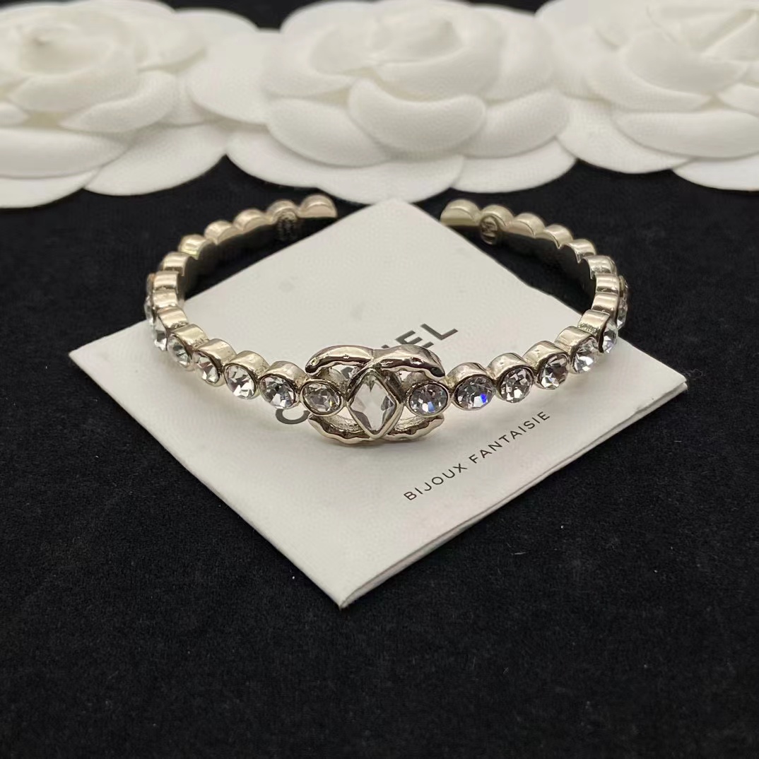 CHANE1 ダブルC ダイヤモンド ブレスレット【 50％割引+送料無料】