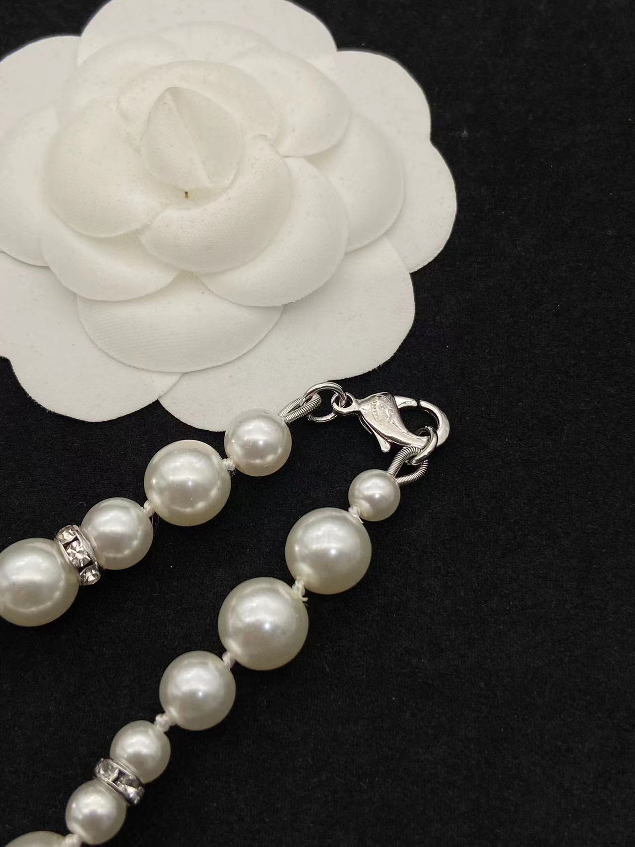 CHANE1 ダブル C プリーツ パール セーター チェーン【 50％割引+送料無料】