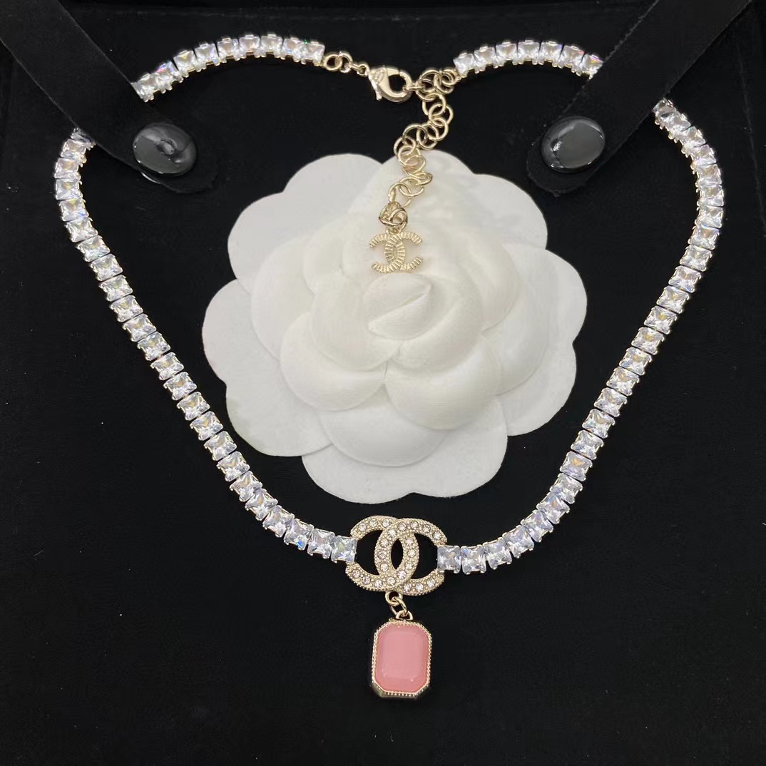 CHANE1 新作 ダブルC クリスタル ネックレス【 50％割引+送料無料】