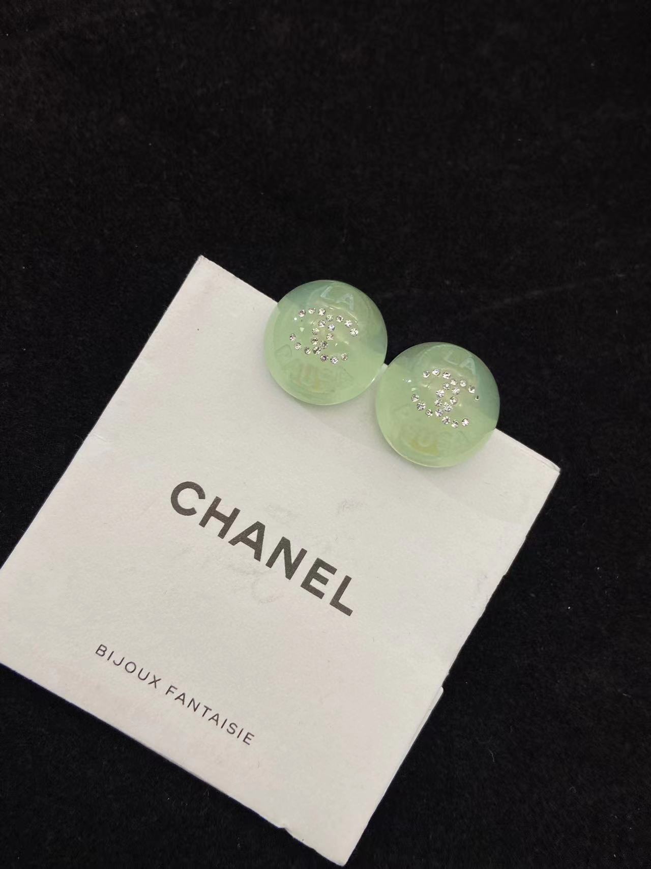 CHANE1 ガラス スタッド ピアス【 50％割引+送料無料】