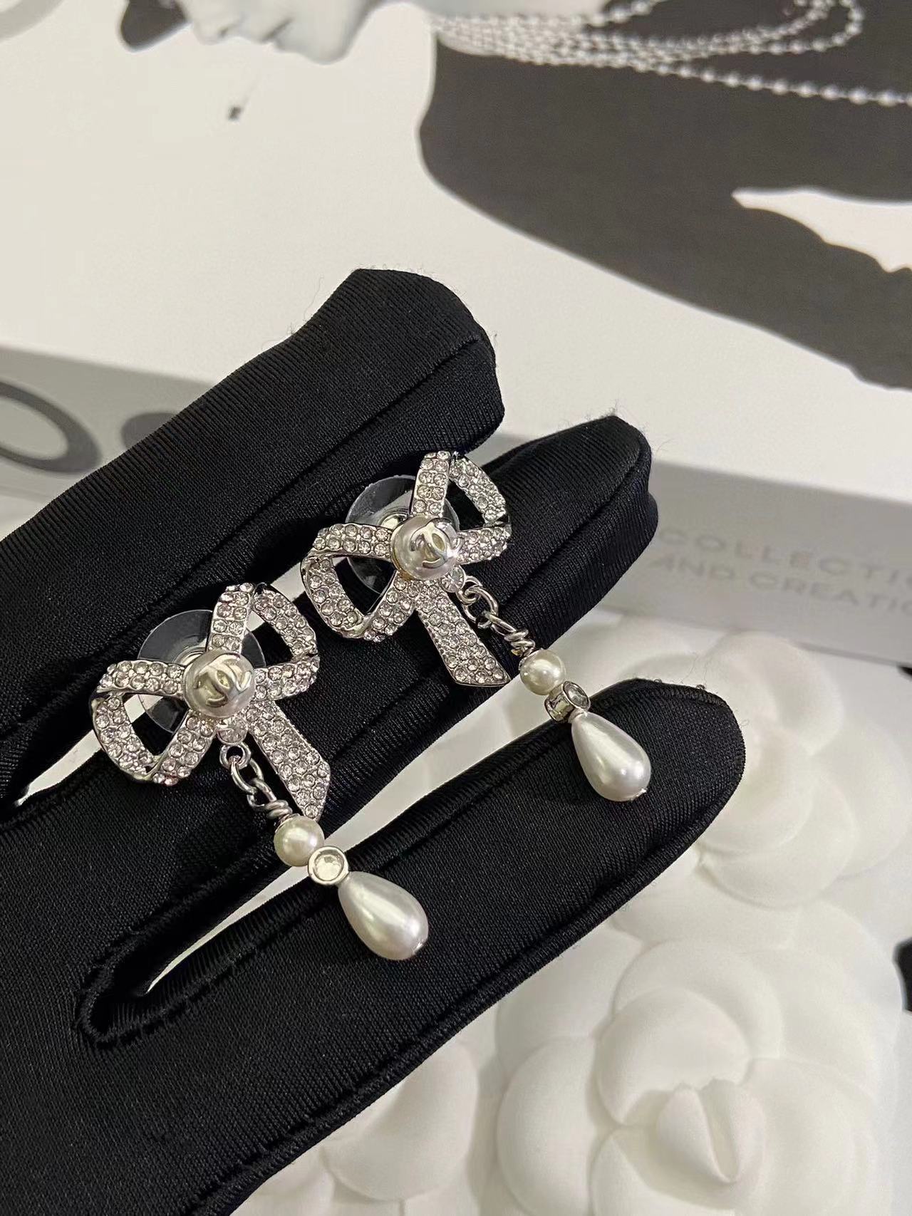 CHANE1 蝶結びパールピアス+ネックレス 2点セット【50％割引+送料無料】