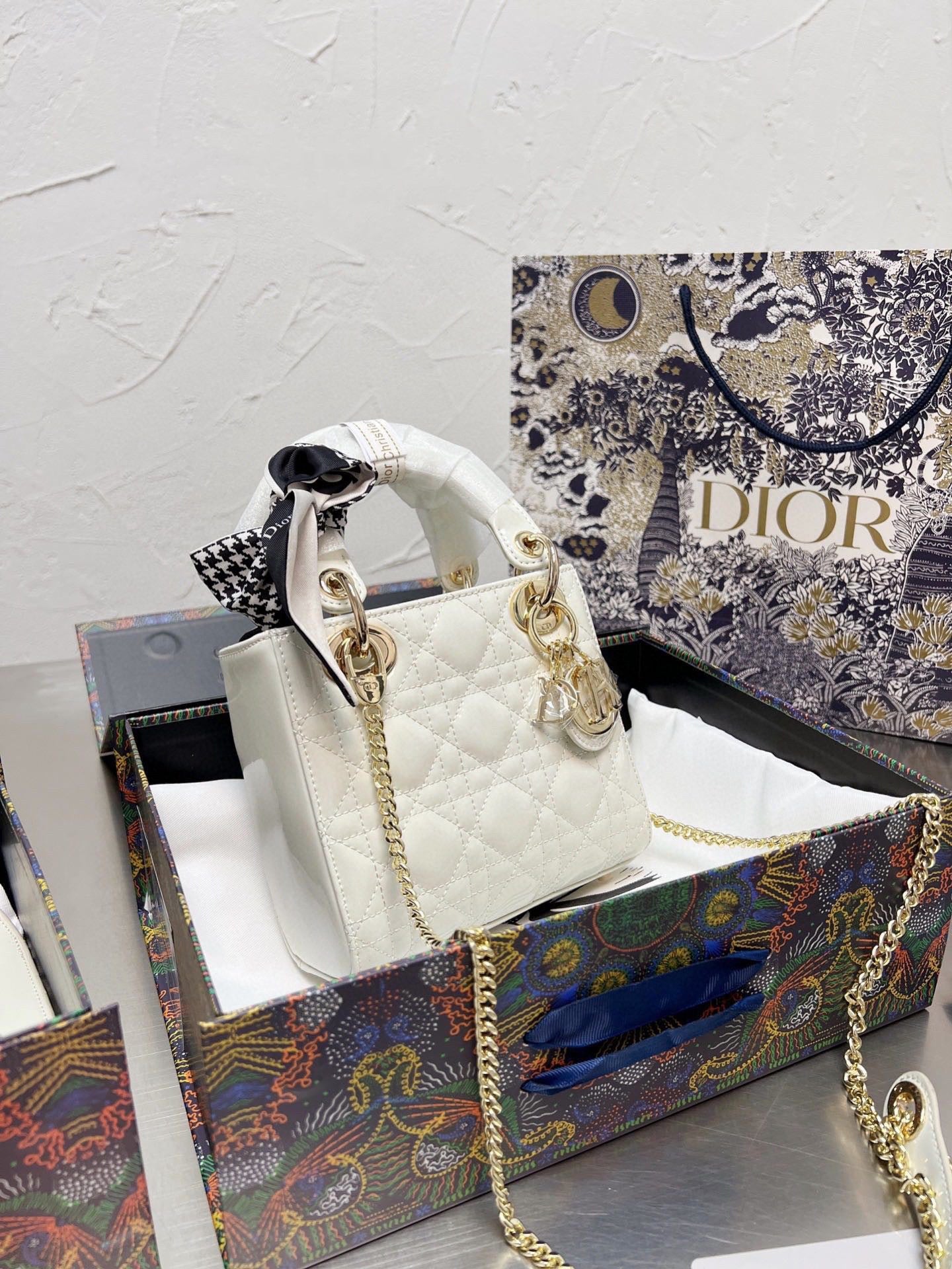 D1OR Lady 2色ショルダーバッグ【 50％割引+送料無料】