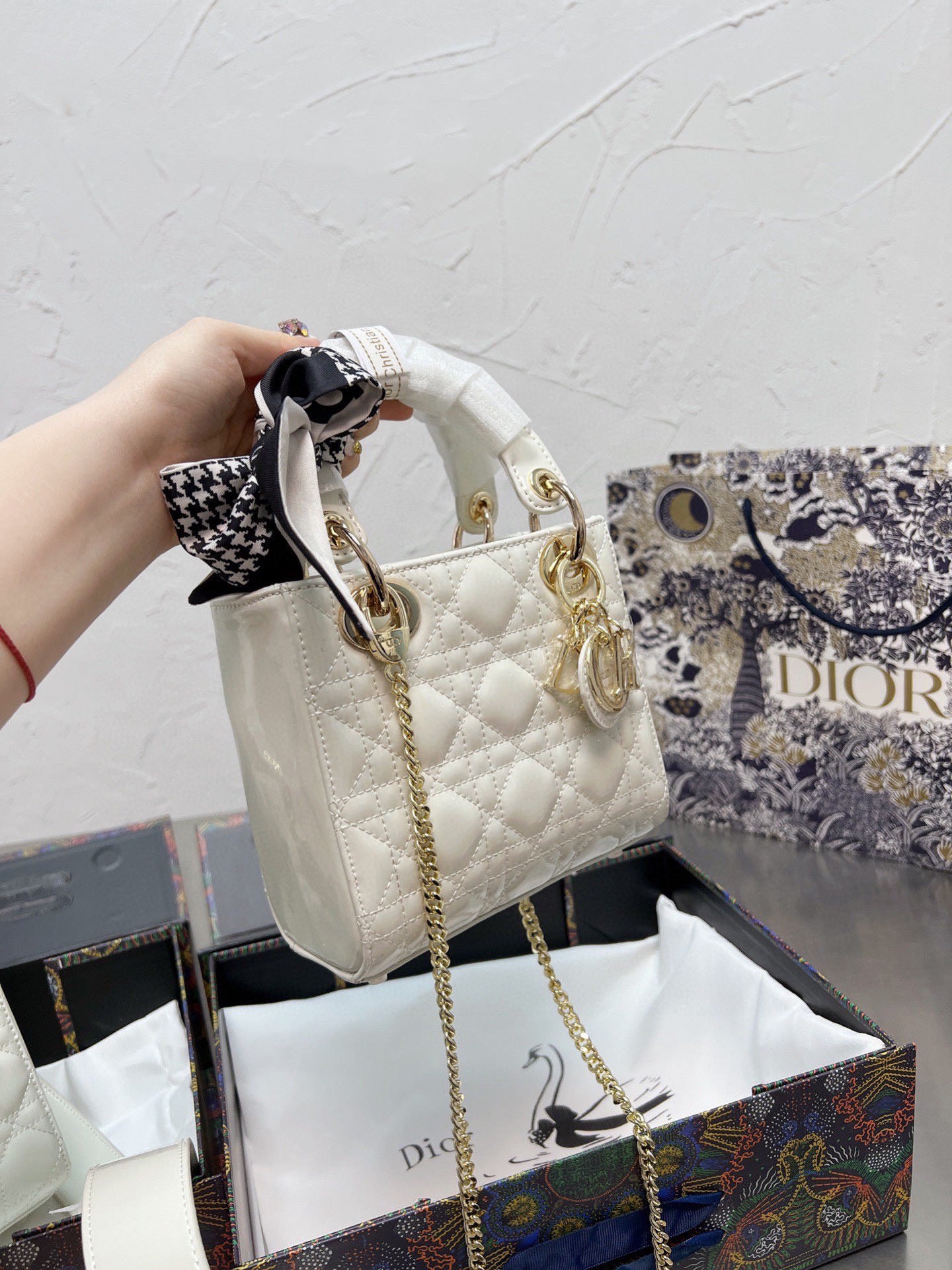 D1OR Lady 2色ショルダーバッグ【 50％割引+送料無料】