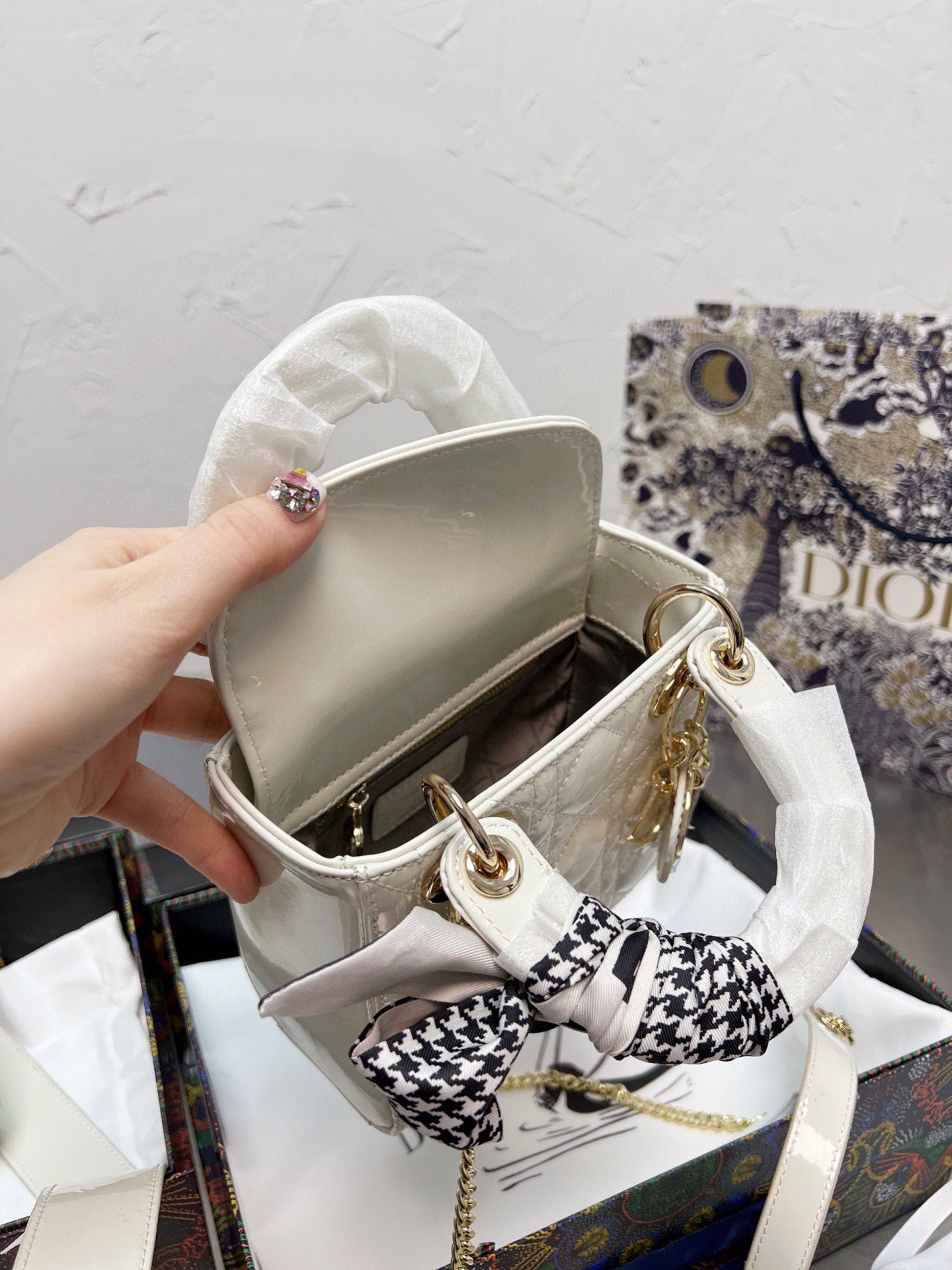 D1OR Lady 2色ショルダーバッグ【 50％割引+送料無料】