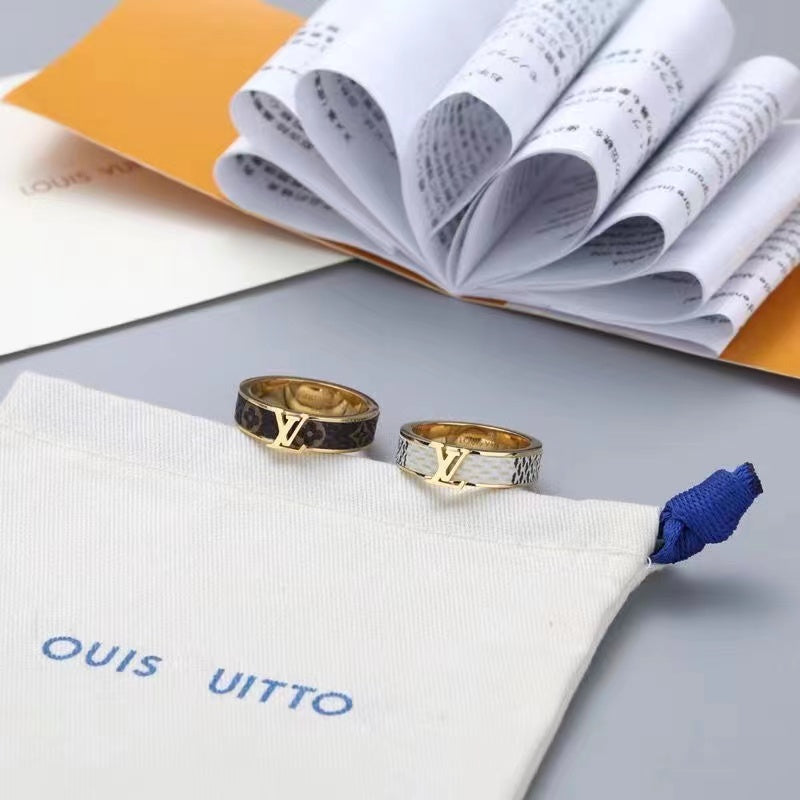 🌟LV カップルの男性と女性の指輪【50％割引+送料無】