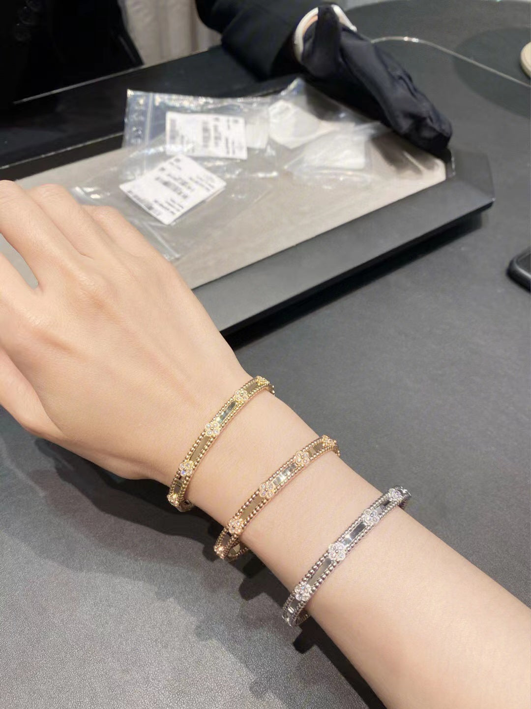 Van c1eef &Arpels カレイドスコープ ブレスレット【50％割引+送料無料】