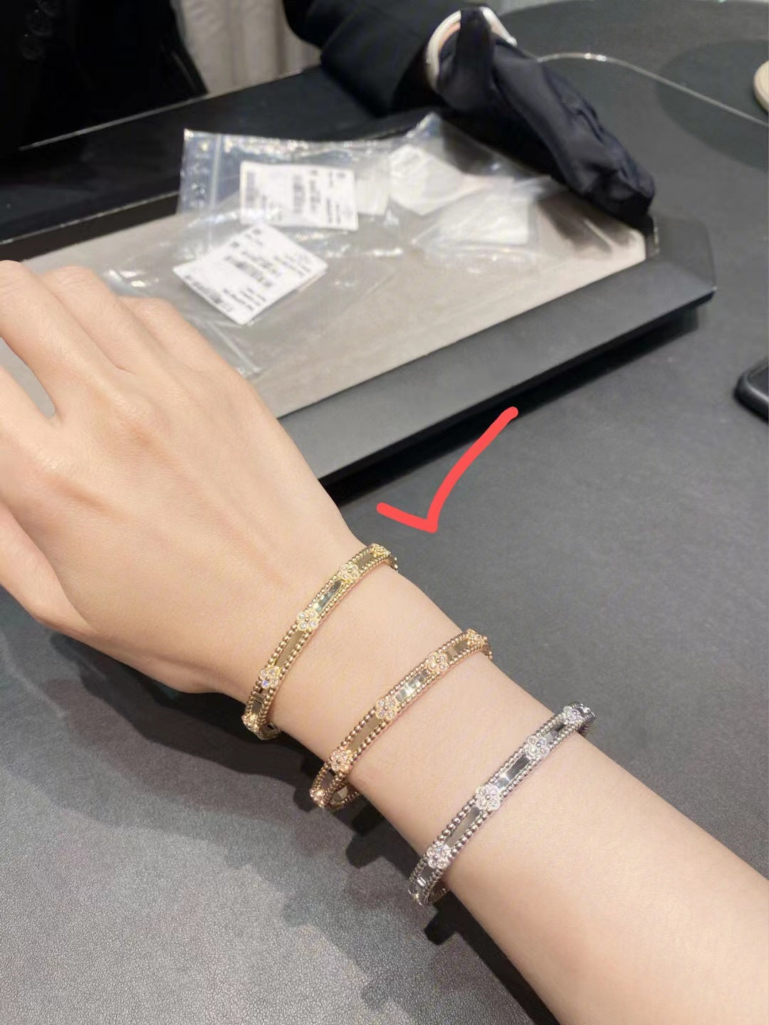 Van c1eef &Arpels カレイドスコープ ブレスレット【50％割引+送料無料】