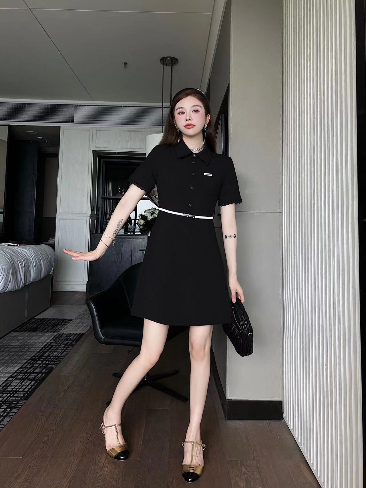 ⭐【M1UM1U】春夏新作ラペルドレス【50％割引+送料無料】