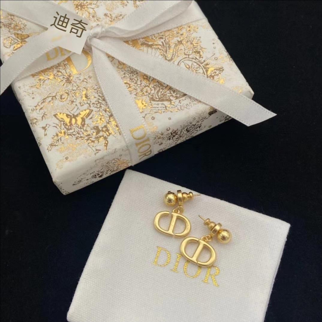 ⭐D1OR メタルピッグノーズスタッドピアス【50％割引+送料無料】