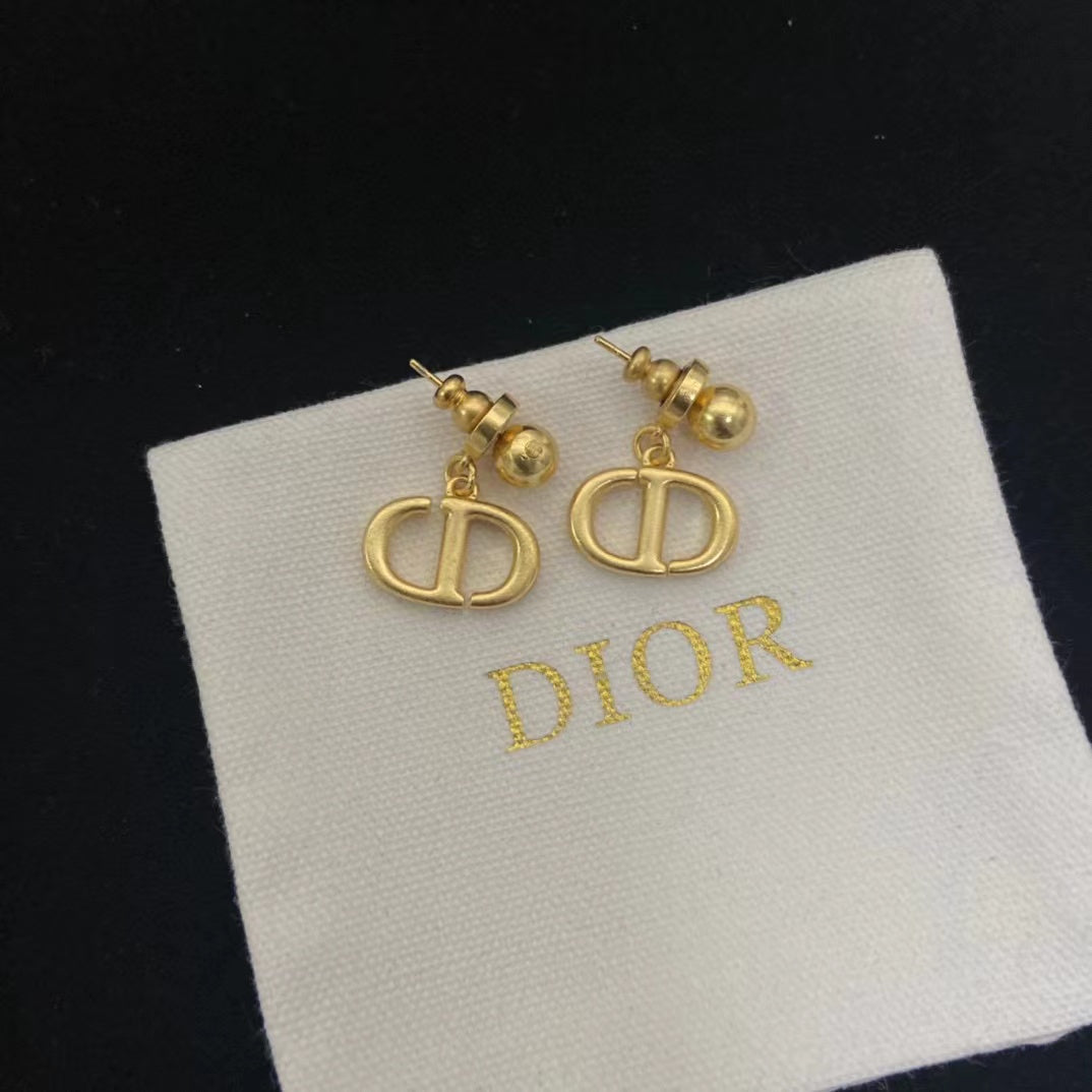 ⭐D1OR メタルピッグノーズスタッドピアス【50％割引+送料無料】