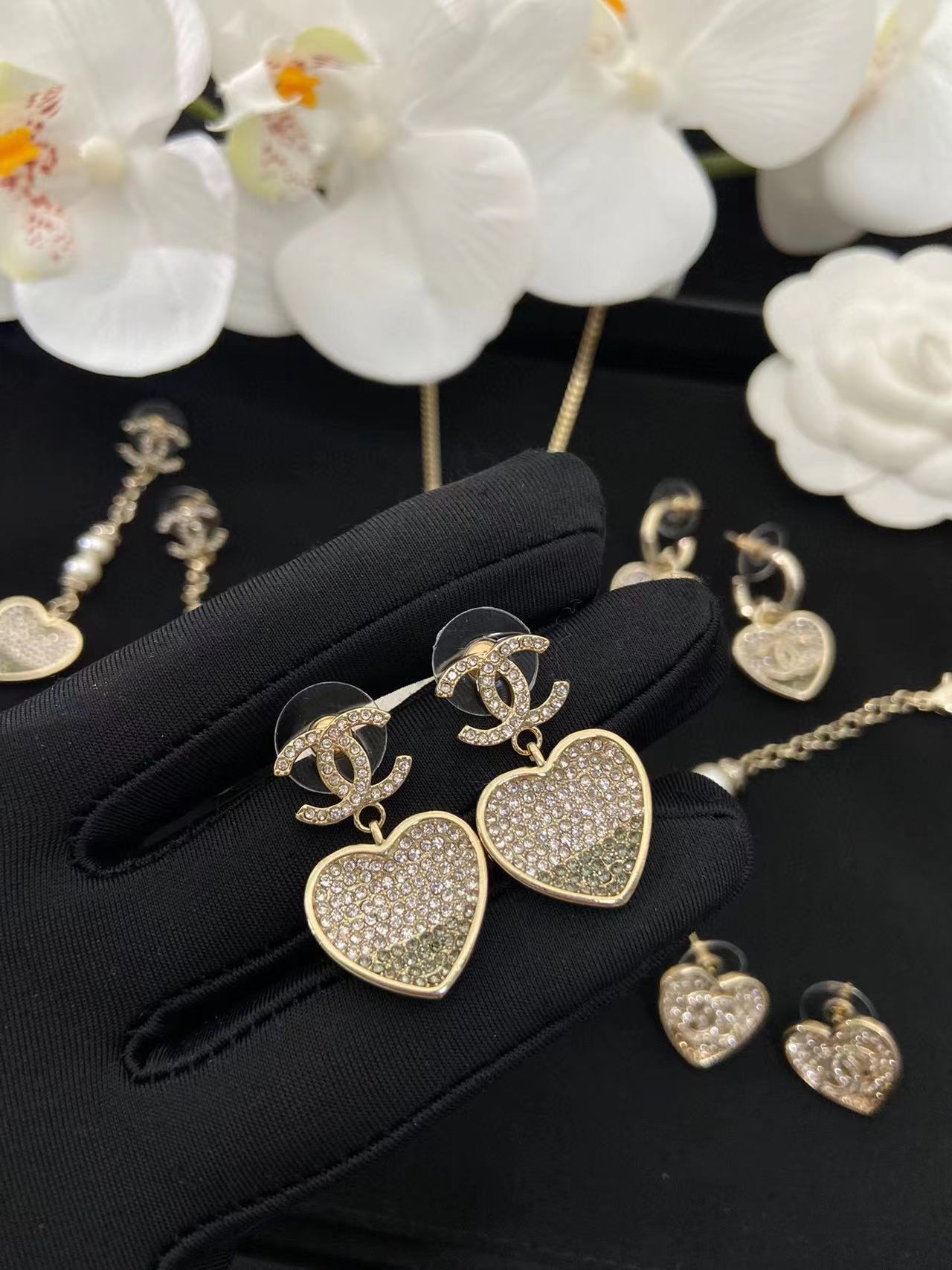 CHANE1 ハート ダイヤモンド ブレスレット ネックレス イヤリング【50％割引+送料無】