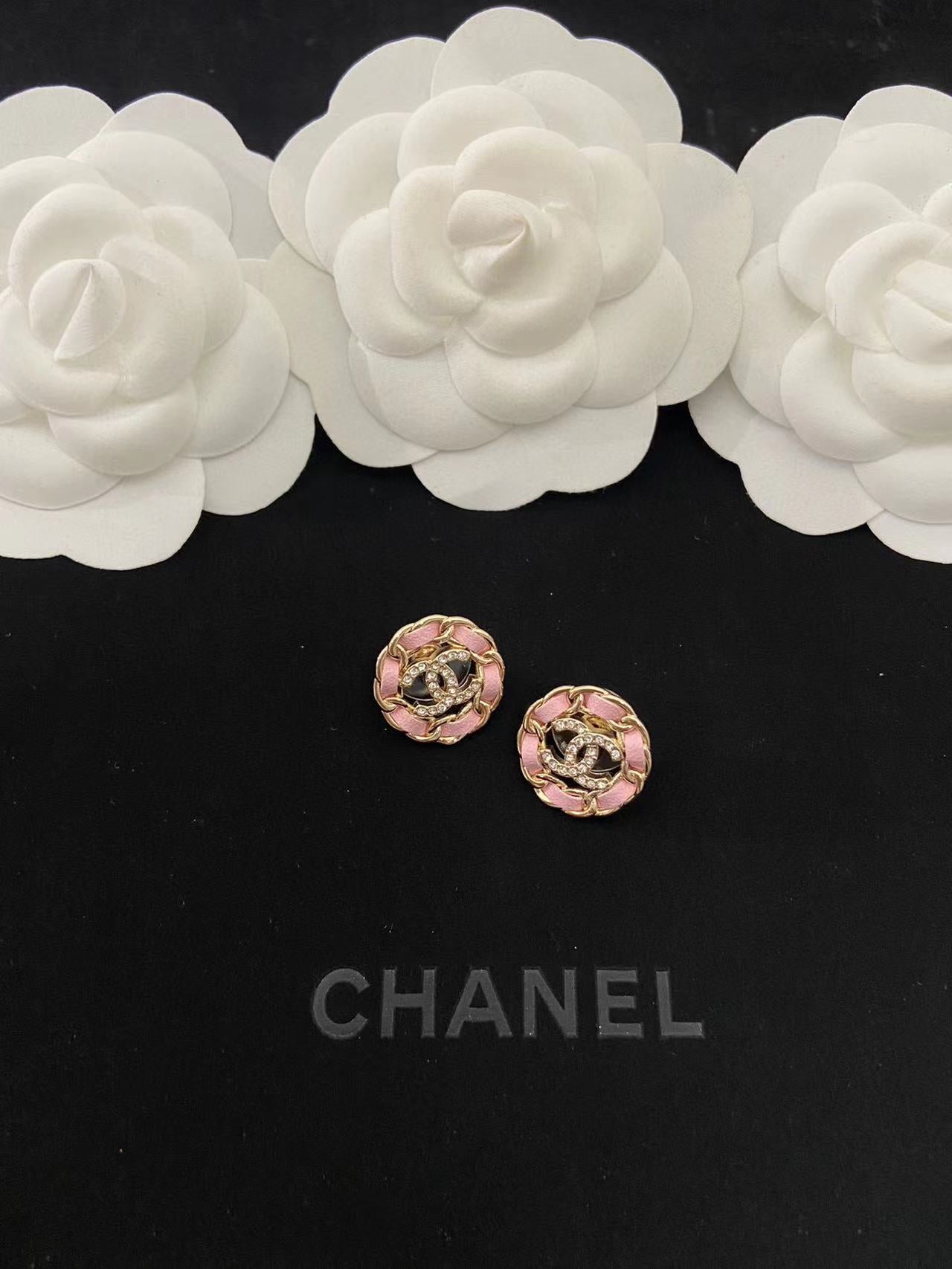 CHANE1 ピンク レザー ロープ ピアス【50％割引+送料無】