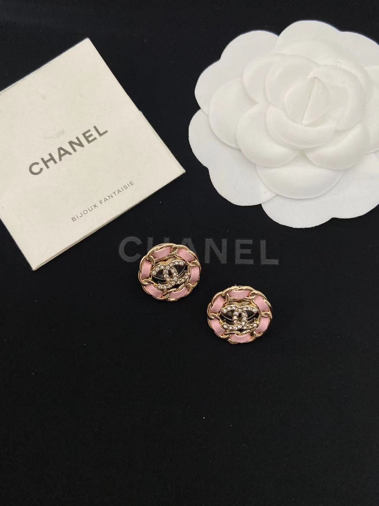 CHANE1 ピンク レザー ロープ ピアス【50％割引+送料無】