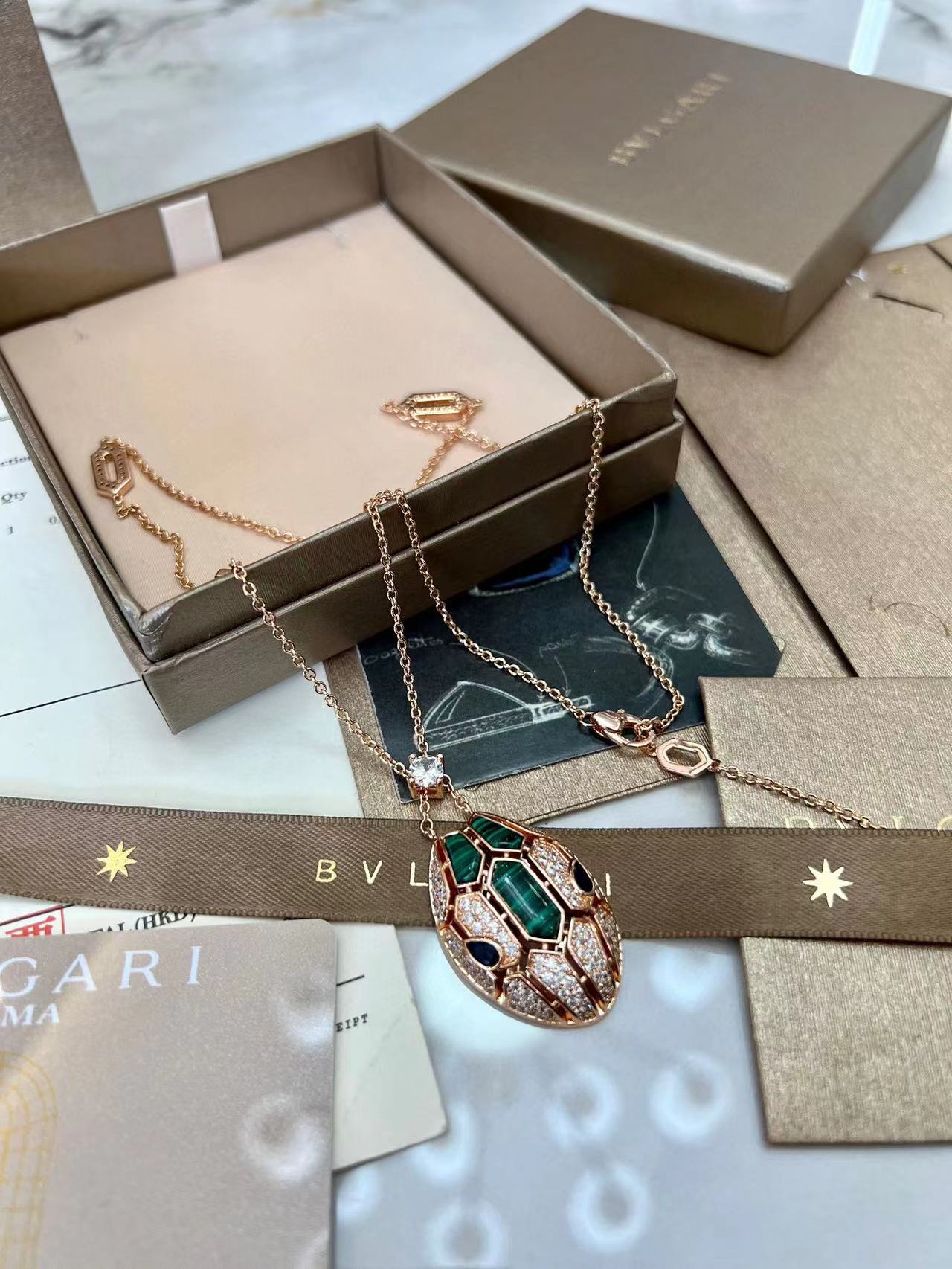 BVLGAR1 スネークヘッド ダイヤモンド ネックレス【50％割引+送料無料】