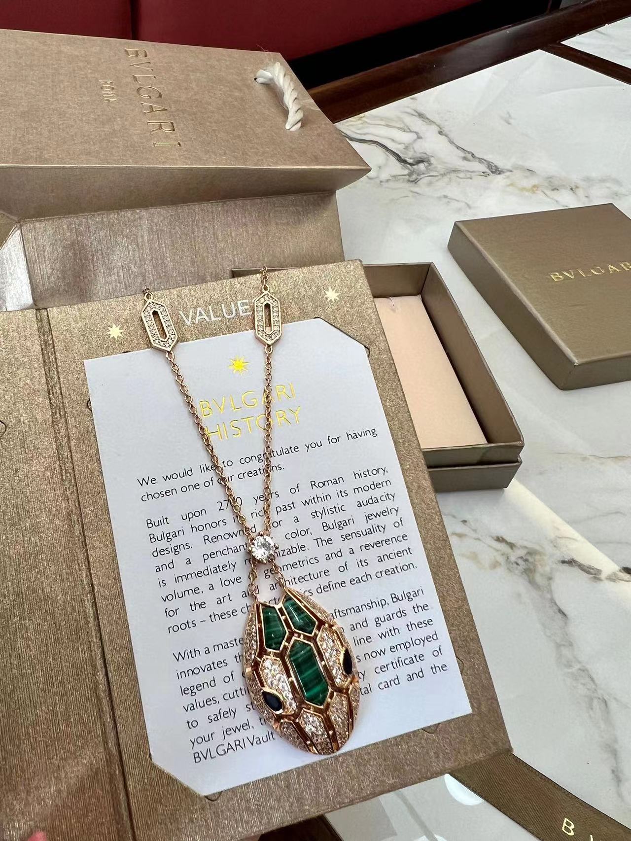 BVLGAR1 スネークヘッド ダイヤモンド ネックレス【50％割引+送料無料】