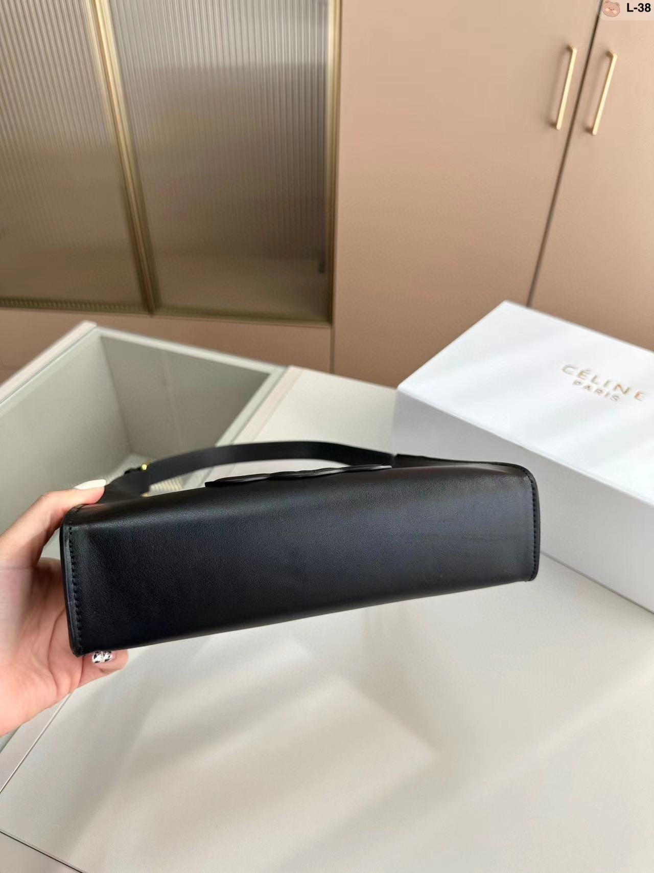 CEL1NE ラージロゴ アンダーアームバッグ【50％割引+送料無料】