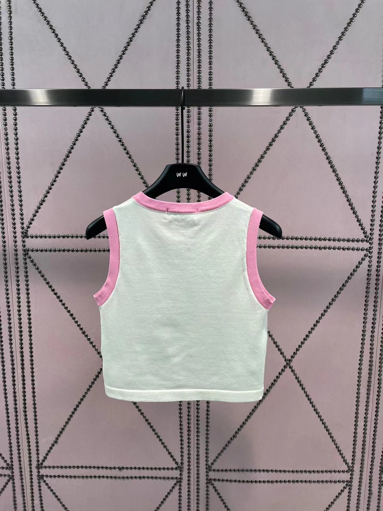 CHNAE1 カラーマッチングロゴ刺繍ベスト【 50％割引+送料無料】