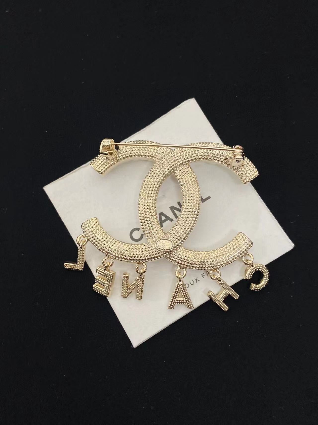 CHANE1 CC パールタッセルブローチ【50％割引+送料無料】