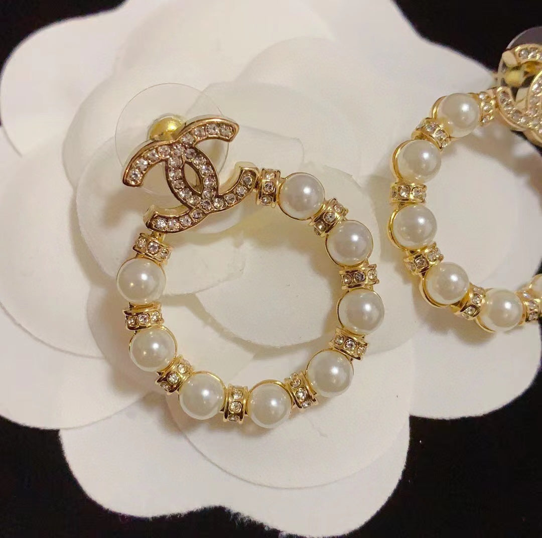 CHANE1 パールとダイヤモンドのサークル スタッド ピアス【 50％割引+送料無料】