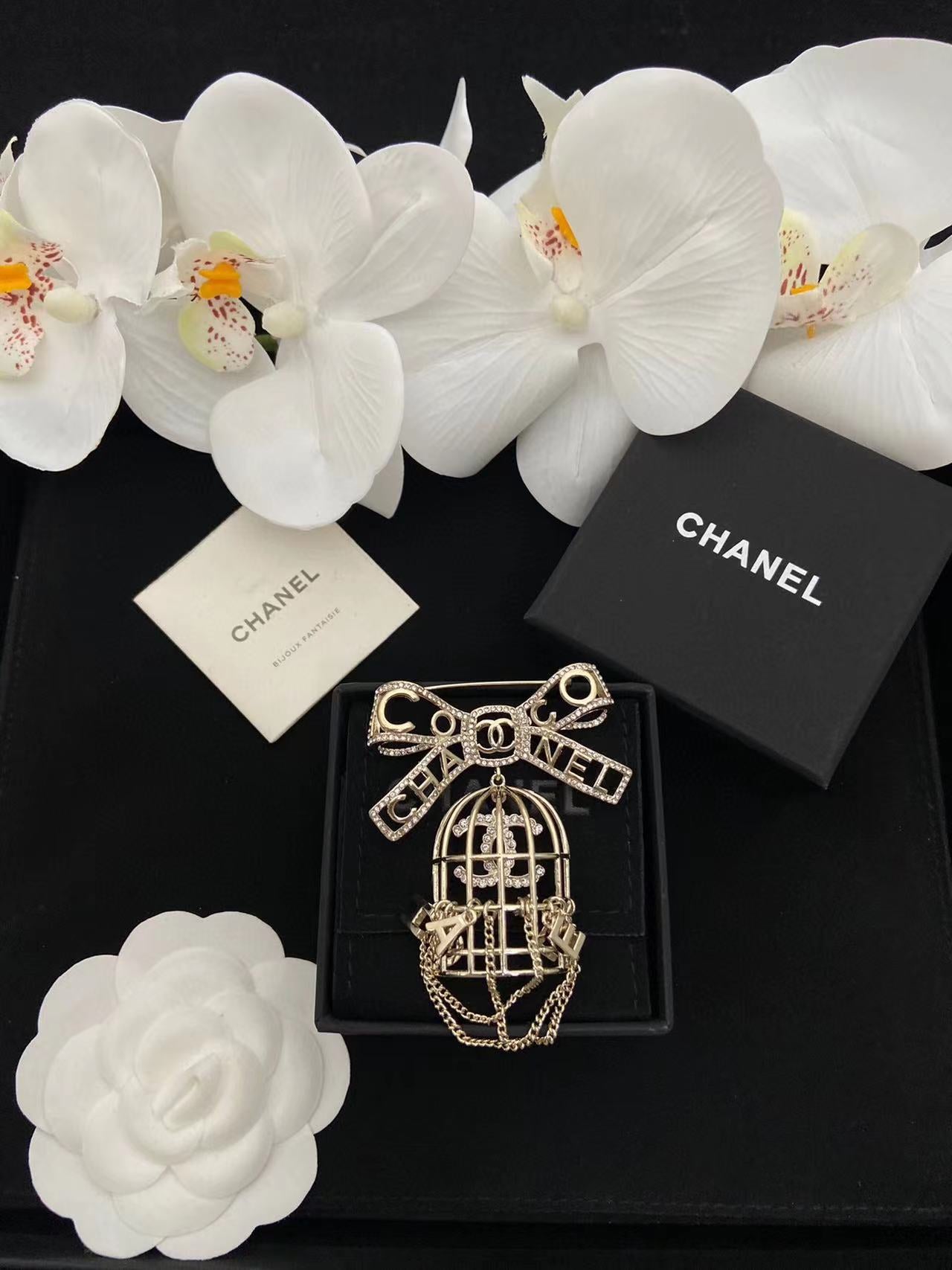 CHANE1 ボウバードケージブローチ【 50％割引+送料無料】