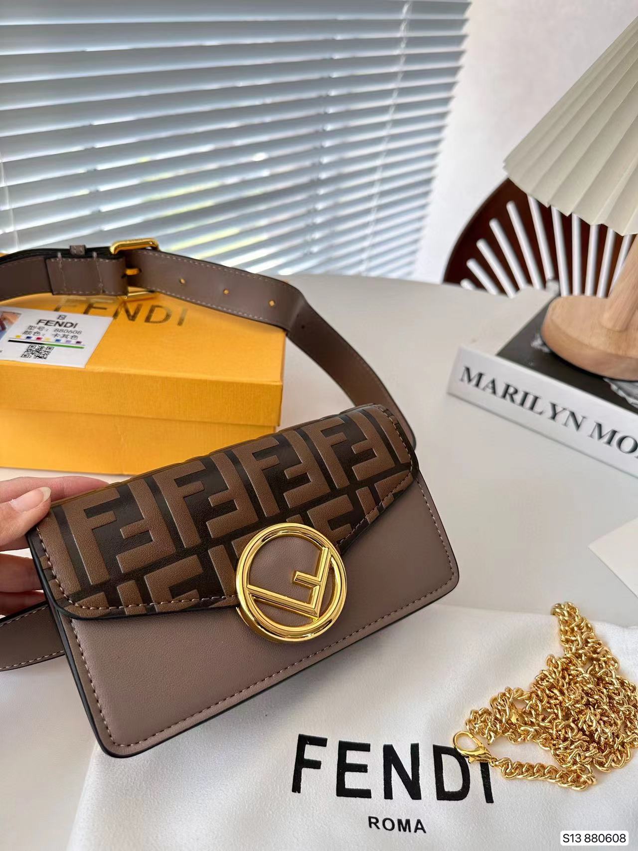 FEND1 チェストバッグ ファニーパック18*11cm【 50％割引+送料無料】