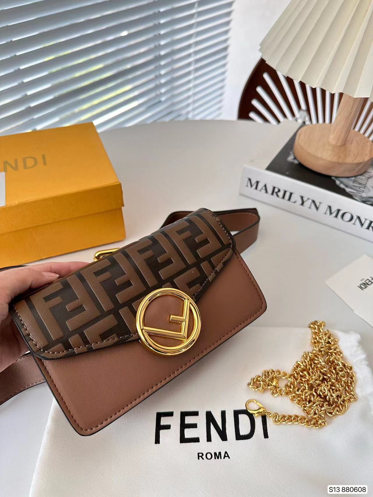 FEND1 チェストバッグ ファニーパック18*11cm【 50％割引+送料無料】