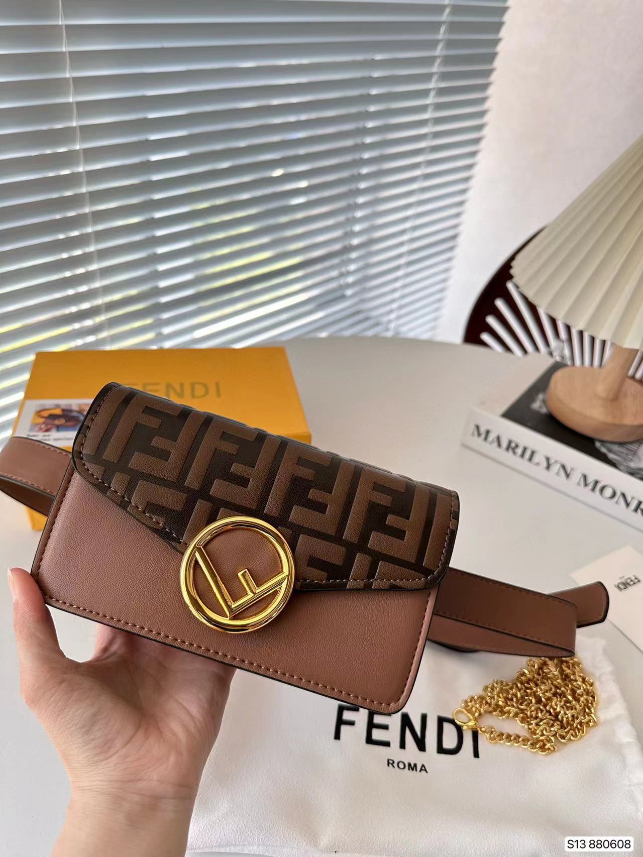 FEND1 チェストバッグ ファニーパック18*11cm【 50％割引+送料無料】