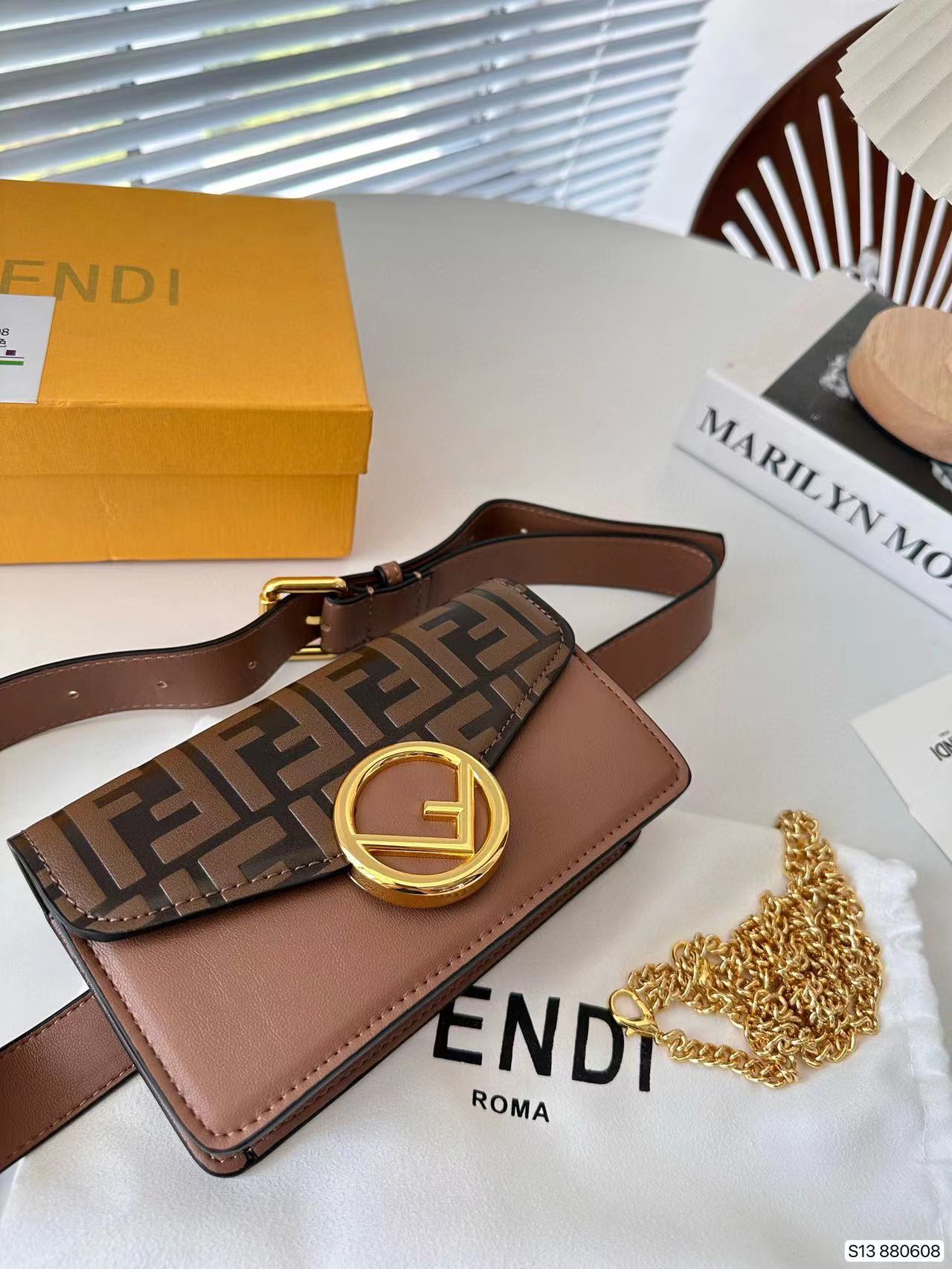 FEND1 チェストバッグ ファニーパック18*11cm【 50％割引+送料無料】