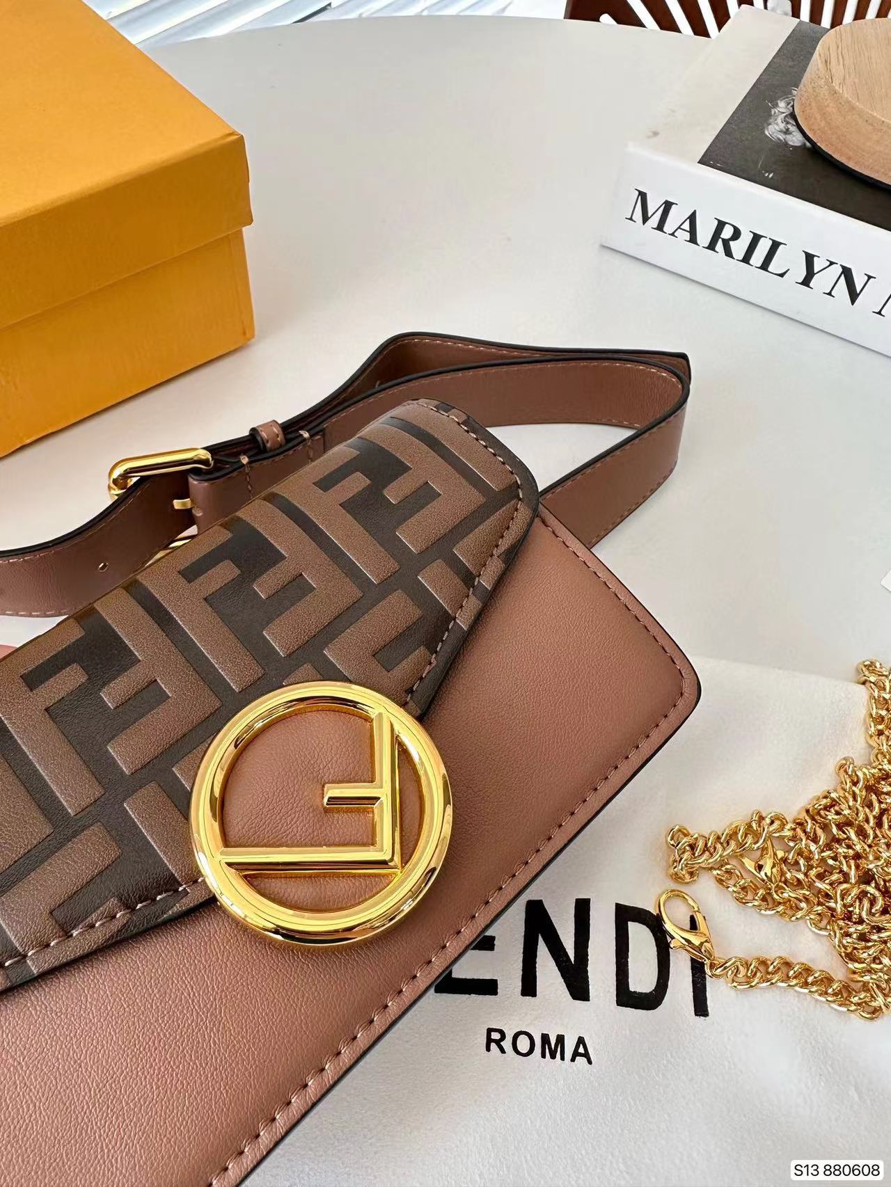 FEND1 チェストバッグ ファニーパック18*11cm【 50％割引+送料無料】