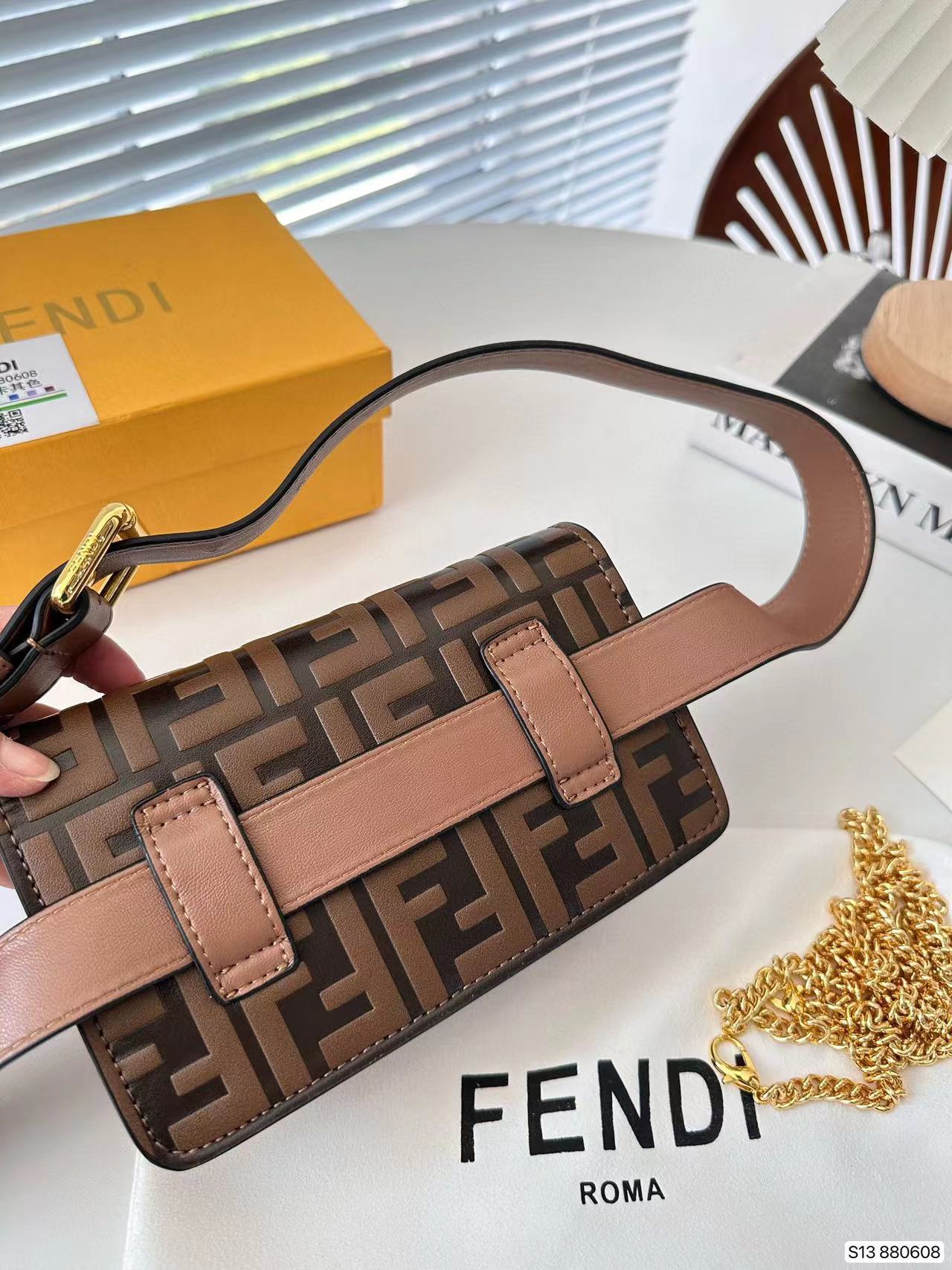 FEND1 チェストバッグ ファニーパック18*11cm【 50％割引+送料無料】