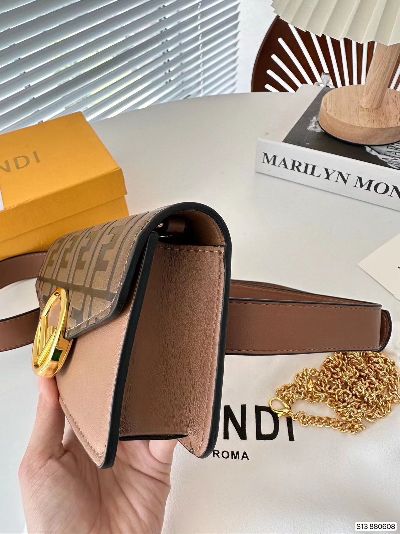 FEND1 チェストバッグ ファニーパック18*11cm【 50％割引+送料無料】