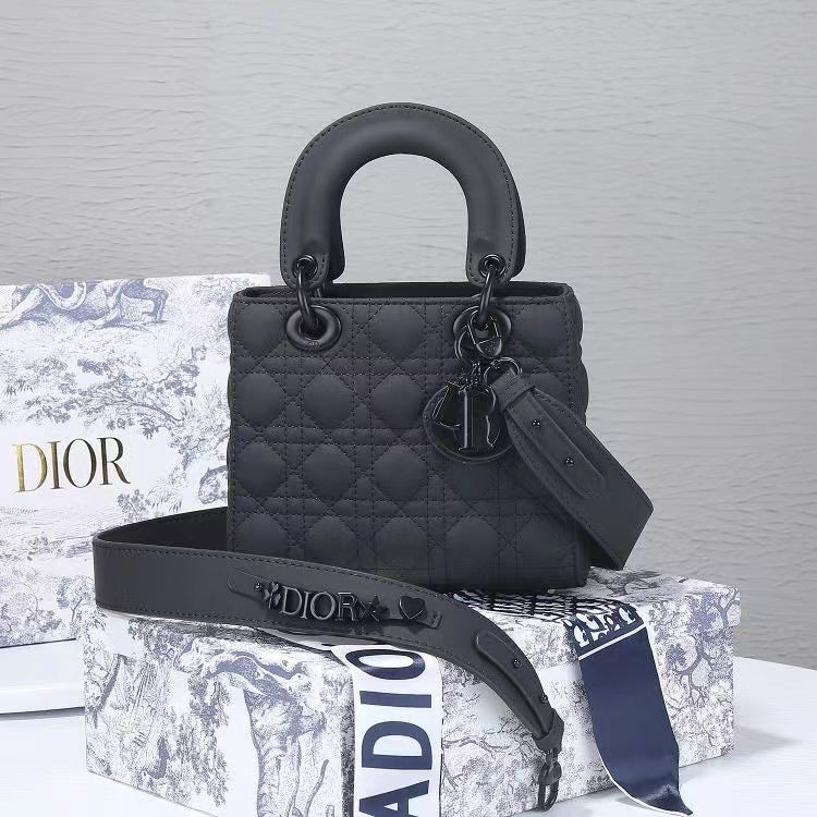 新商品発売🔥DO LADY バッグ🎀【50％割引+送料無料】