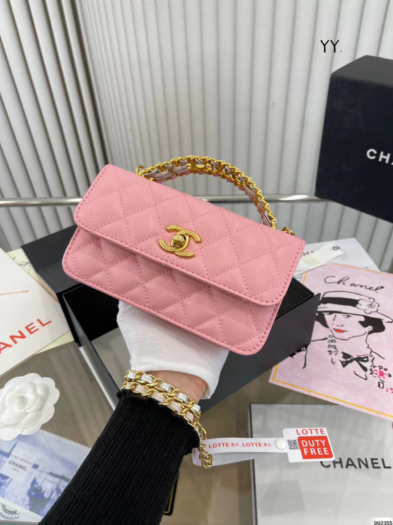 CHANE1 メタルロゴ ポータブル ショルダーバッグ【50％割引+送料無料】