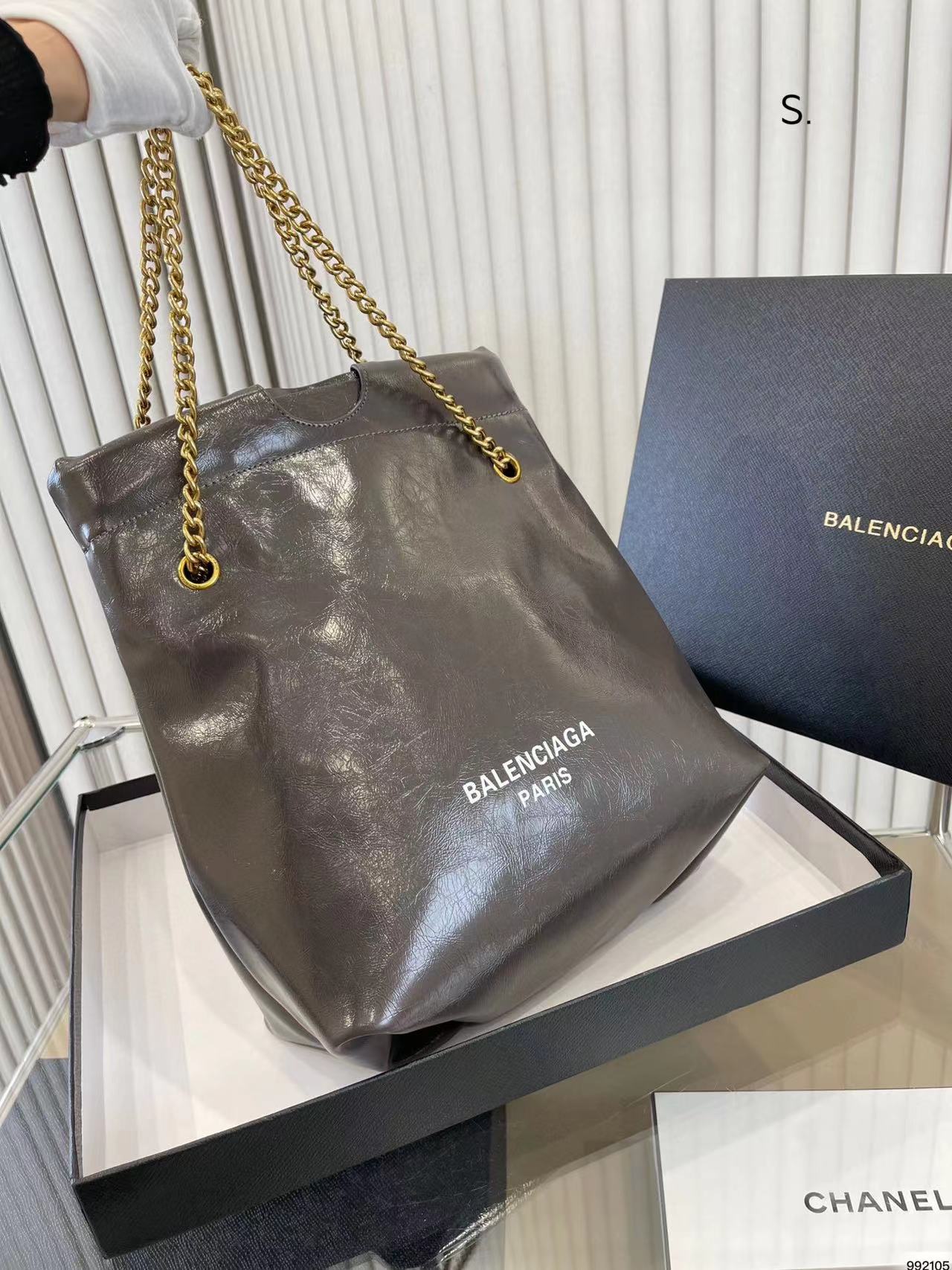 BALENC1AGA クロスボディバッグ【50％割引+送料無料】