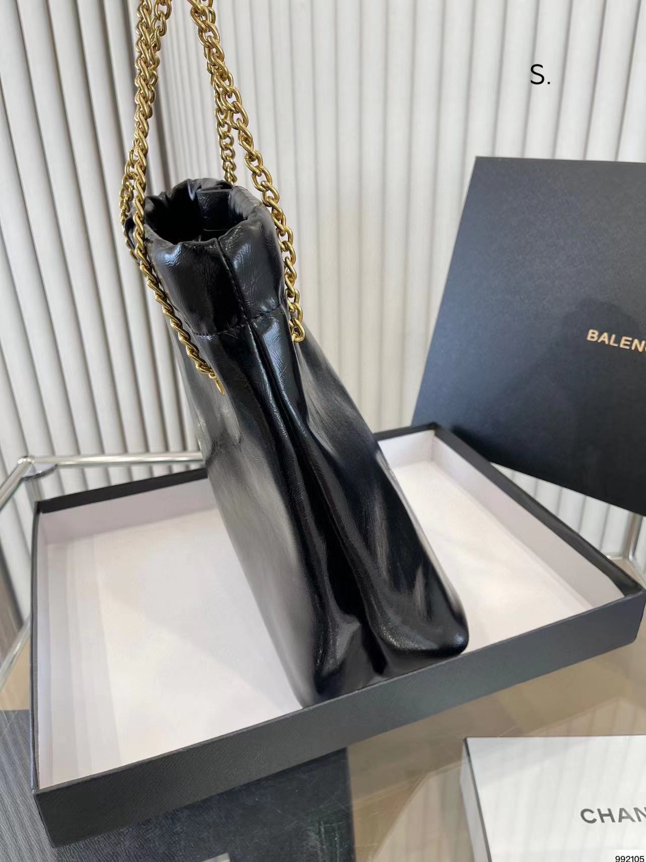 BALENC1AGA クロスボディバッグ【50％割引+送料無料】