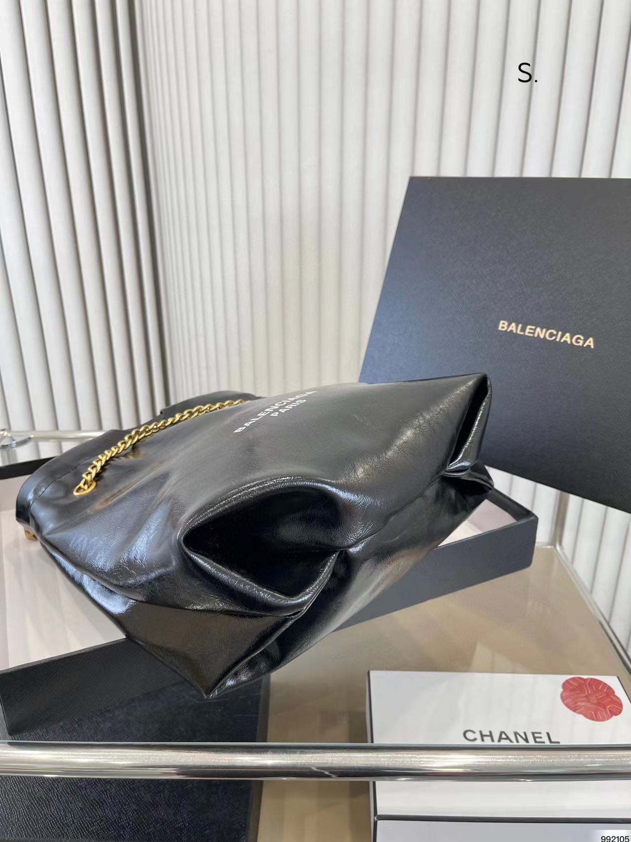 BALENC1AGA クロスボディバッグ【50％割引+送料無料】