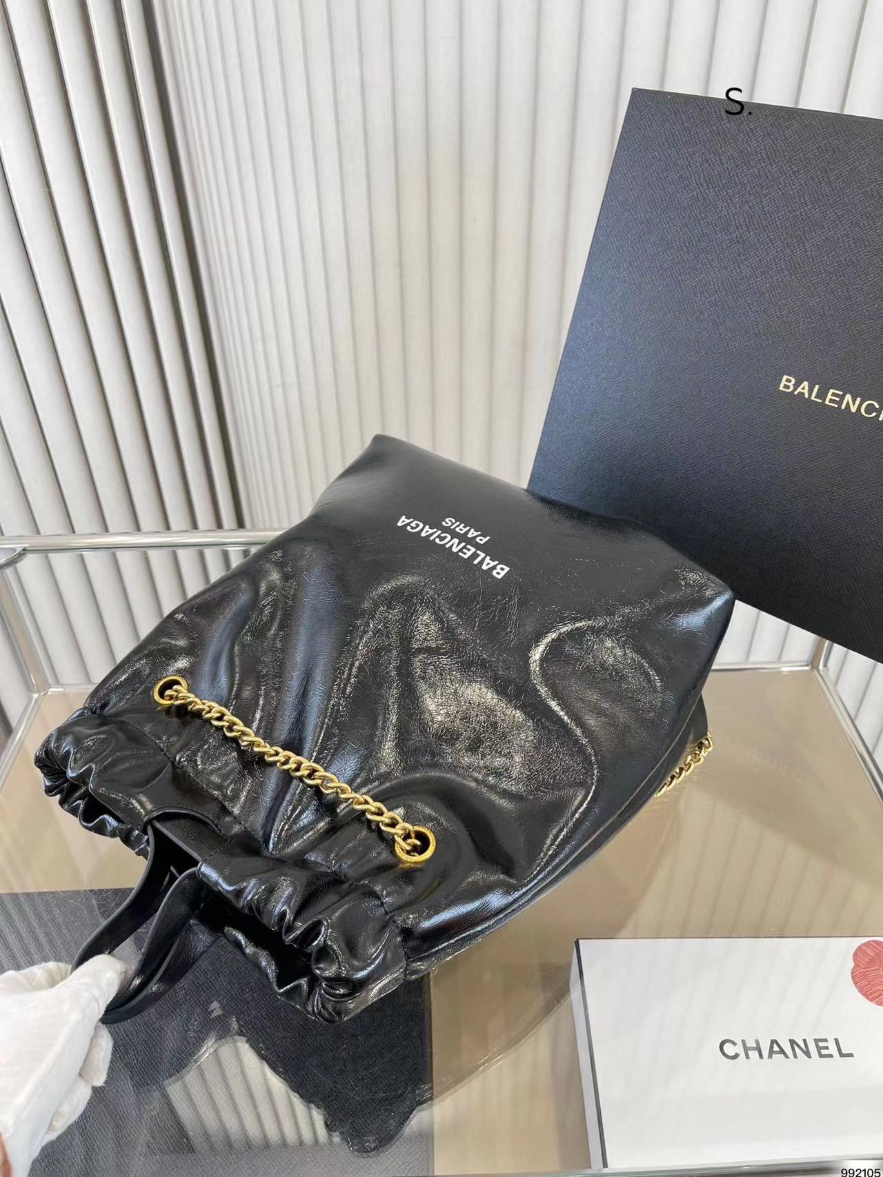 BALENC1AGA クロスボディバッグ【50％割引+送料無料】