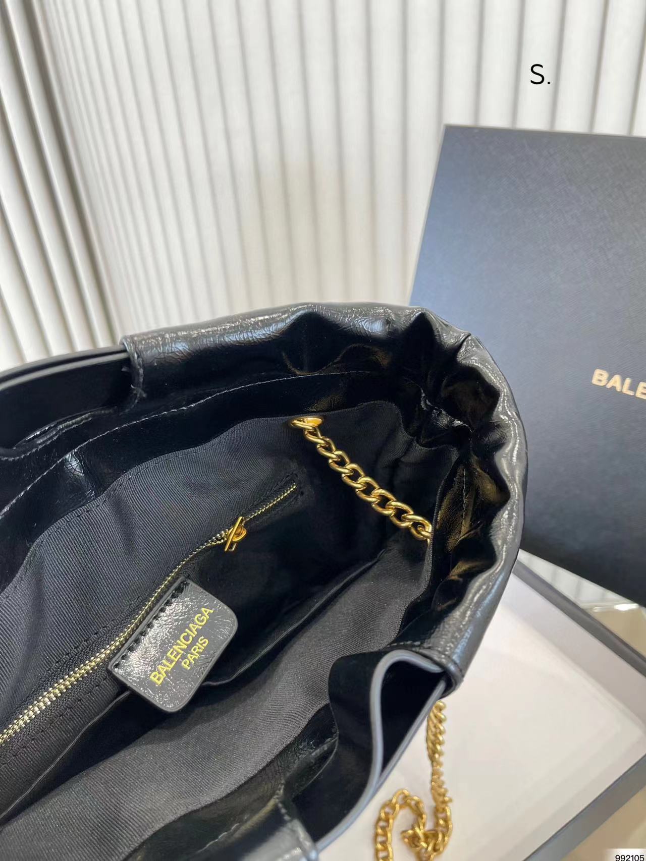 BALENC1AGA クロスボディバッグ【50％割引+送料無料】