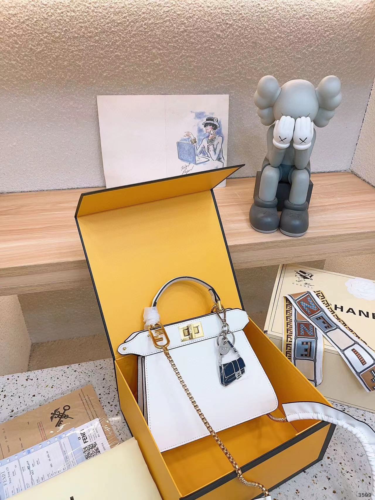 FEND1 高品質のポータブル ショルダー メッセンジャー バッグ【50％割引+送料無料】