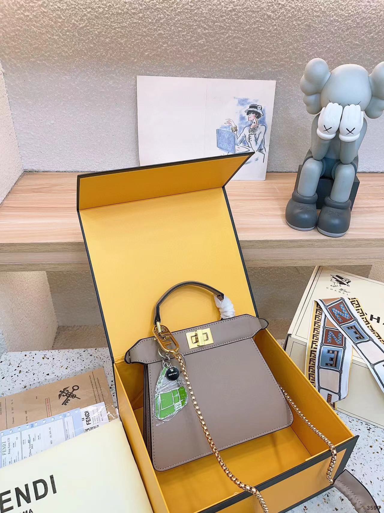 FEND1 高品質のポータブル ショルダー メッセンジャー バッグ【50％割引+送料無料】