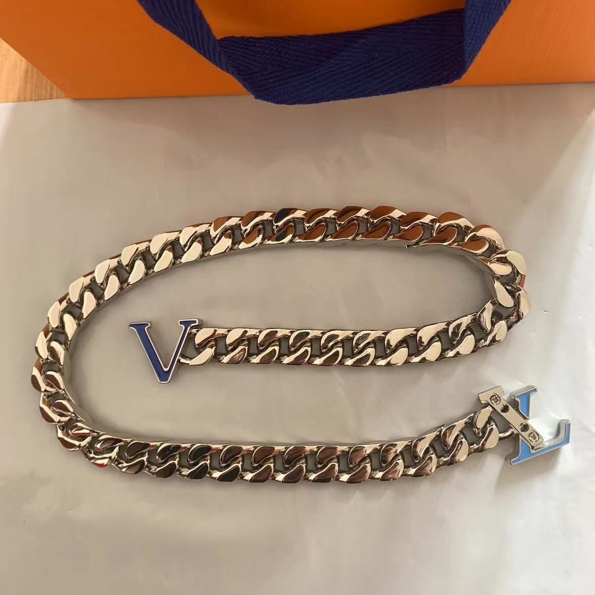 LV💍ファッショントレンドネックレス+ブレスレット【50％割引+送料無料】🎁