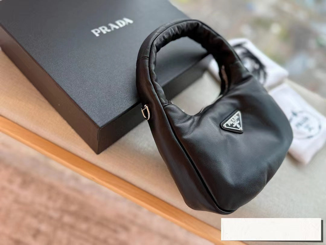 PR4DA 牛革脇下バッグ【50％割引+送料無料】