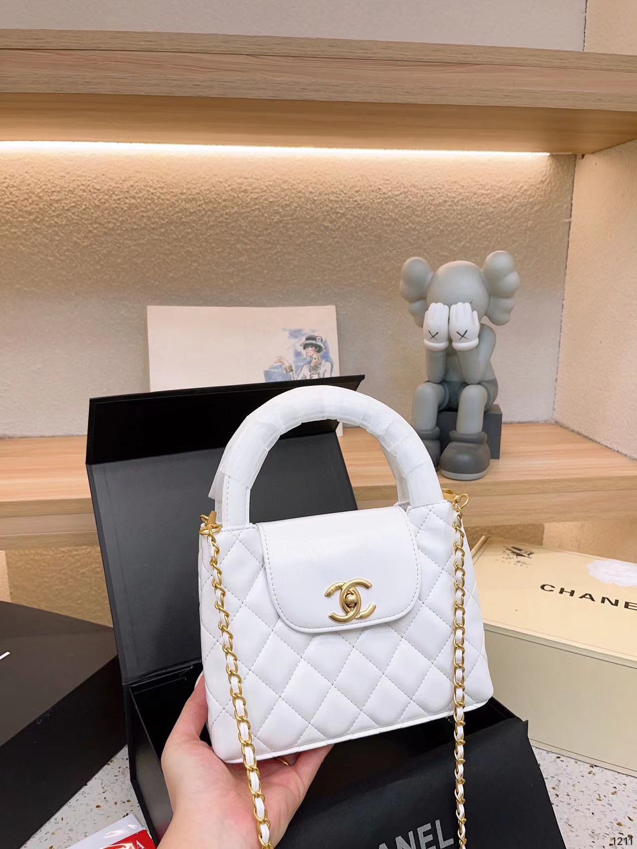 CHANE1 23p ハンディショルダーメッセンジャーバッグ【50％割引+送料無料】