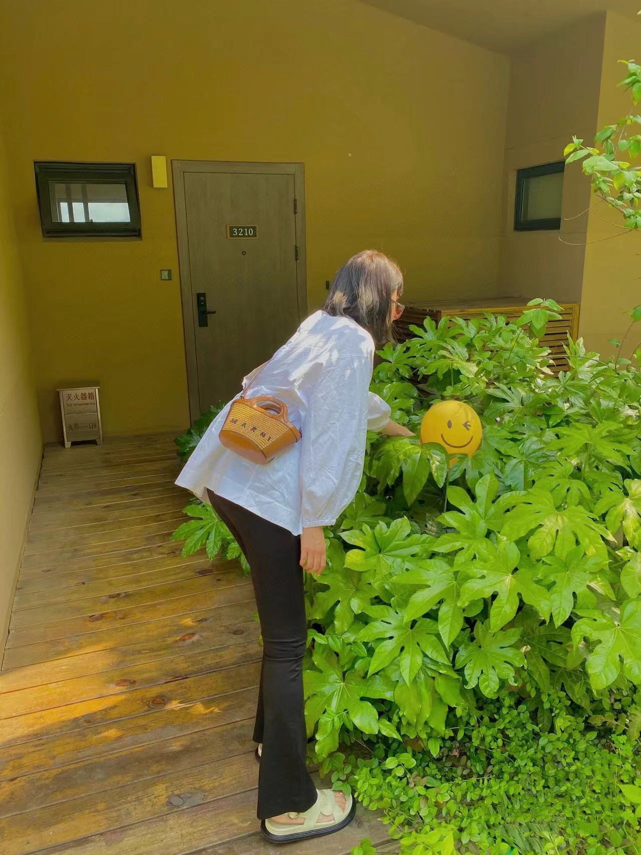 Marni ポータブルショルダーメッセンジャーバッグ【50％割引+送料無料】