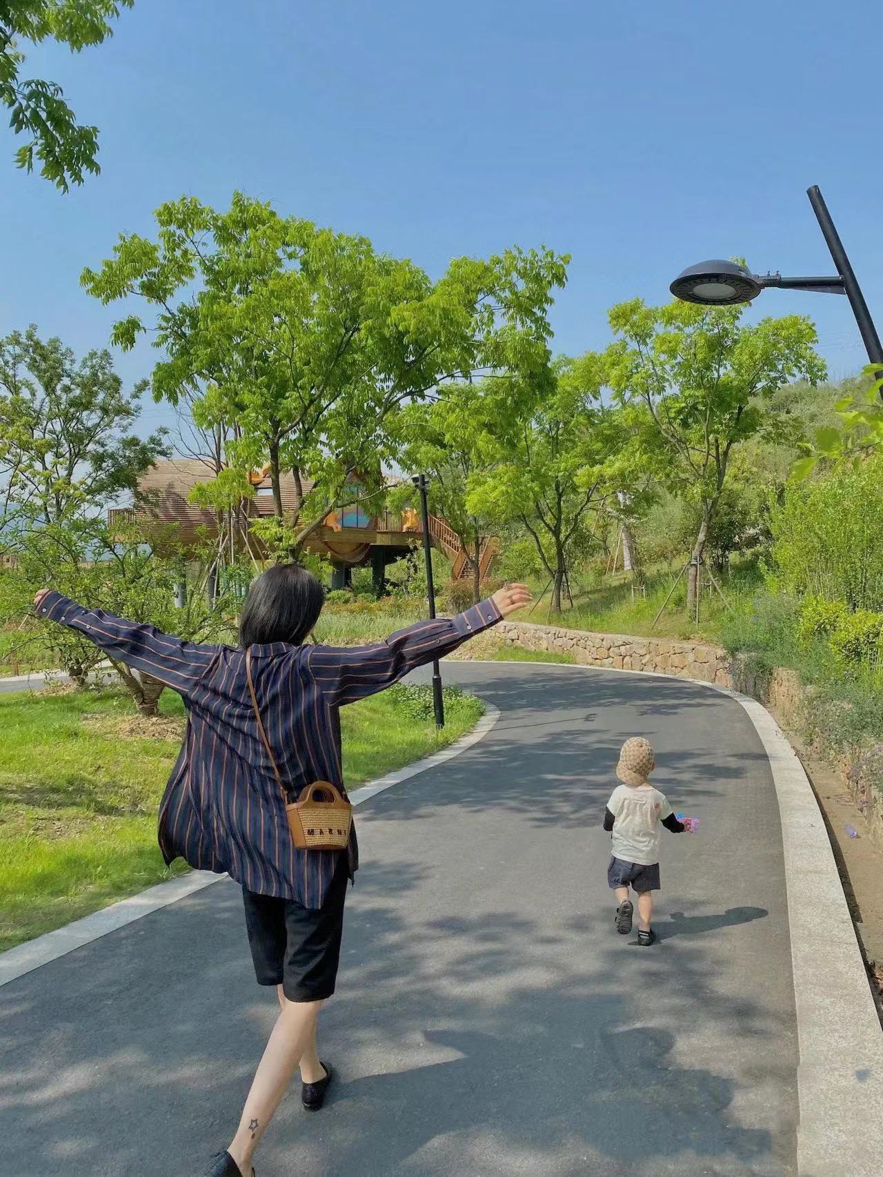 Marni ポータブルショルダーメッセンジャーバッグ【50％割引+送料無料】