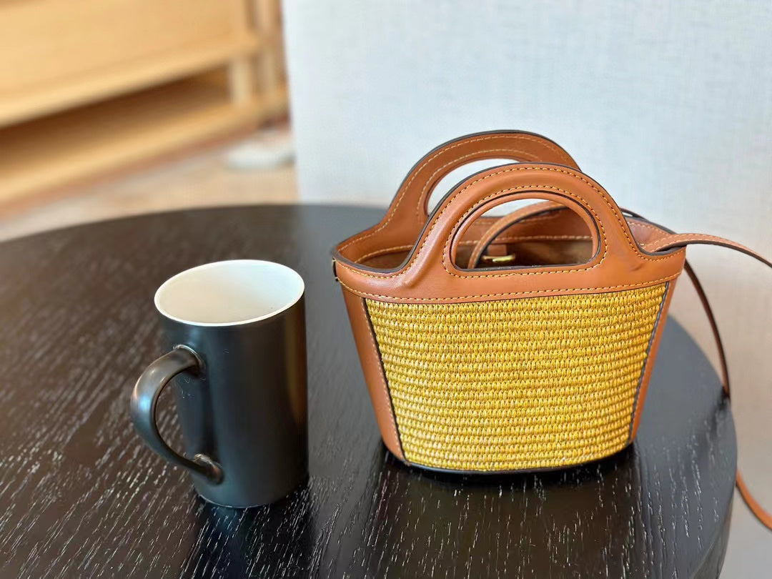 Marni ポータブルショルダーメッセンジャーバッグ【50％割引+送料無料】