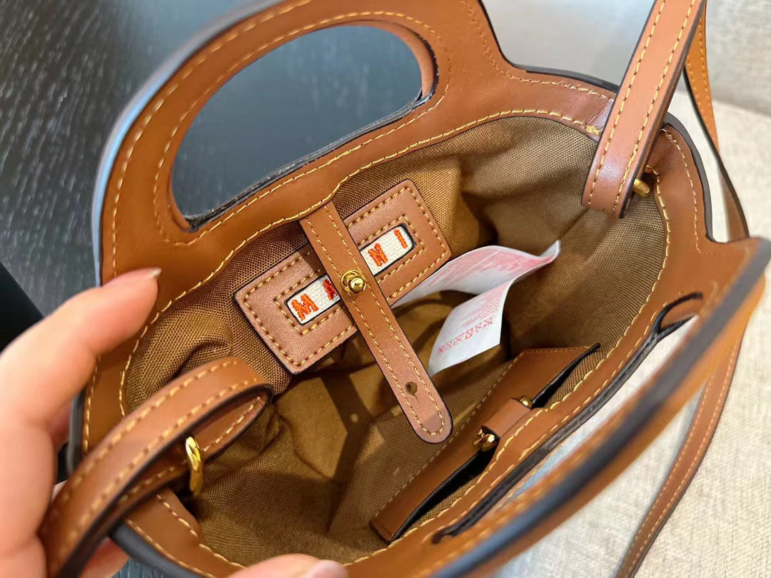 Marni ポータブルショルダーメッセンジャーバッグ【50％割引+送料無料】