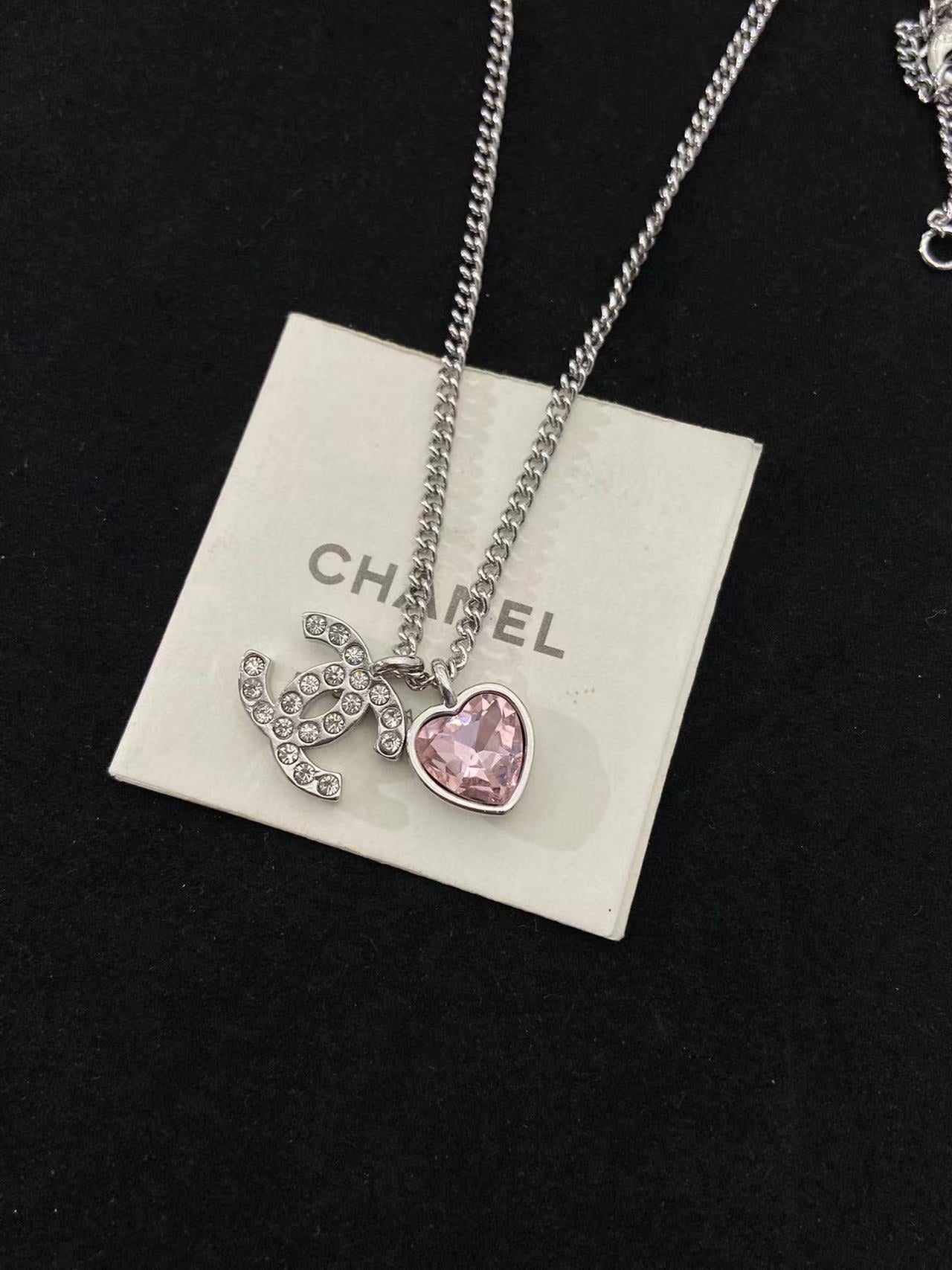 CHANE1 CC ピンク ハート ネックレス【 50%割引+送料無料】