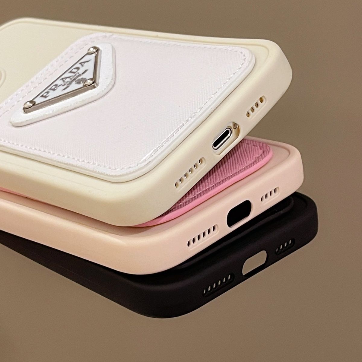 🔻【プラダ 】👄カードホルダー携帯電話ケース📱【50%オフ+送料無料】